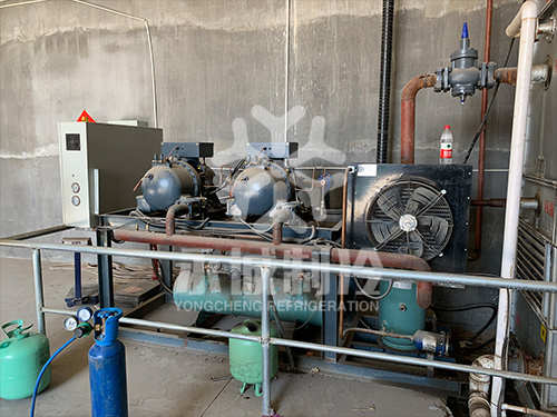 漢鐘螺桿機(jī)組維修現(xiàn)場